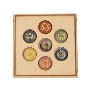 Set pietre 7 Chakra in scatola di legno con intarsio "Yoga" - immagine 3
